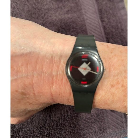 Vintage 1984 Swatch Mah-Jong  LA101 Swiss Watch NEW BATTERY - Picture 1 of 4